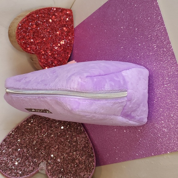 🎉HP🎉Juicy Couture 💜NWT💜 Lavender Purple Velour Cosmetic Bag!💜💜💜 - Picture 12 of 13